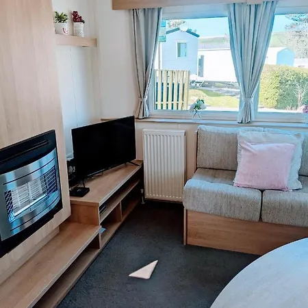 4 Berth Couples And Family Caravan In Beautiful Newquay Bay Apartment *